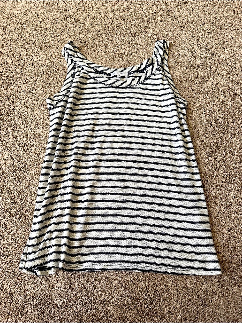 Gibson Latimer Striped Tank Top in Blue & White Size Medium